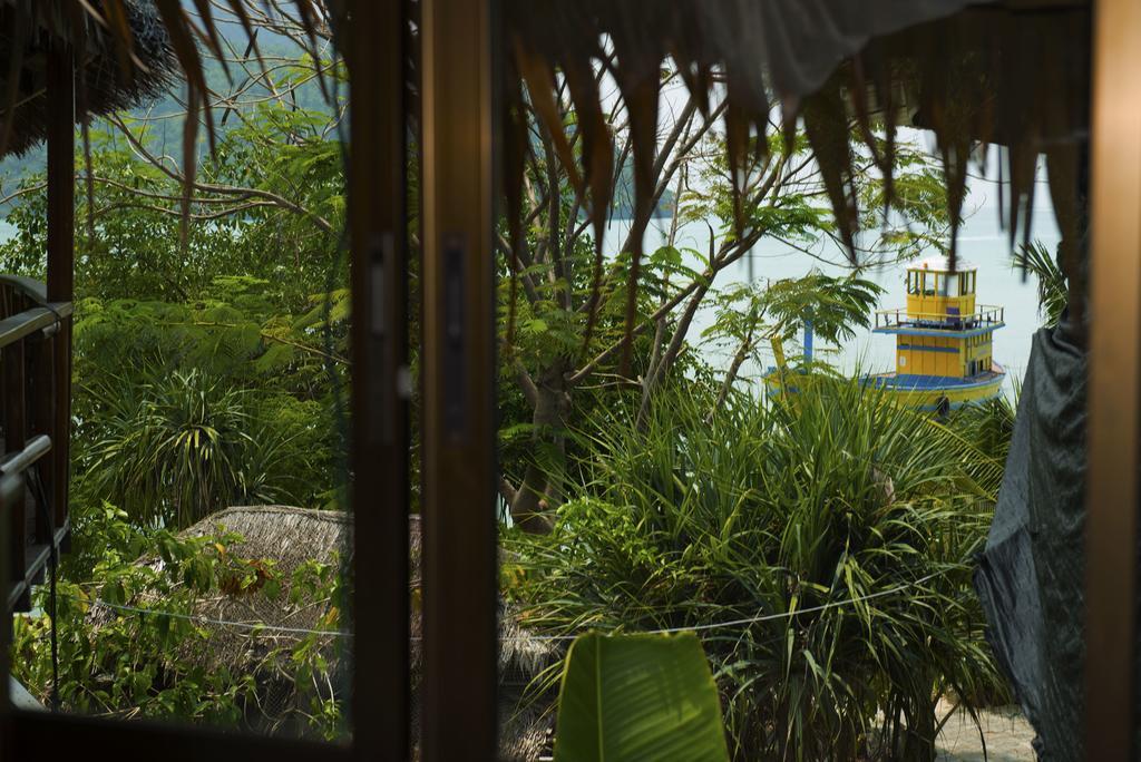 Sunflower Boathouse Фи Фи Айлънд Екстериор снимка
